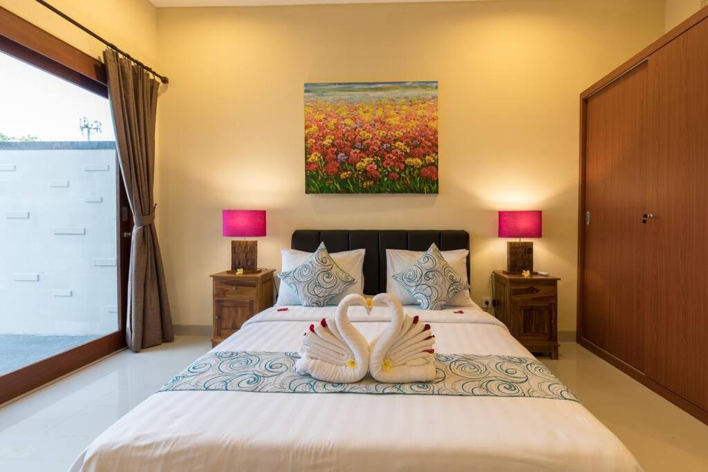 סמיניאק Villa Hitam Putih Legian Bali מראה חיצוני תמונה