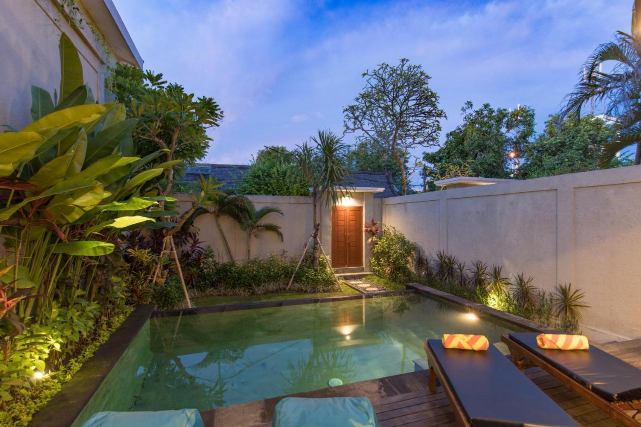 סמיניאק Villa Hitam Putih Legian Bali מראה חיצוני תמונה